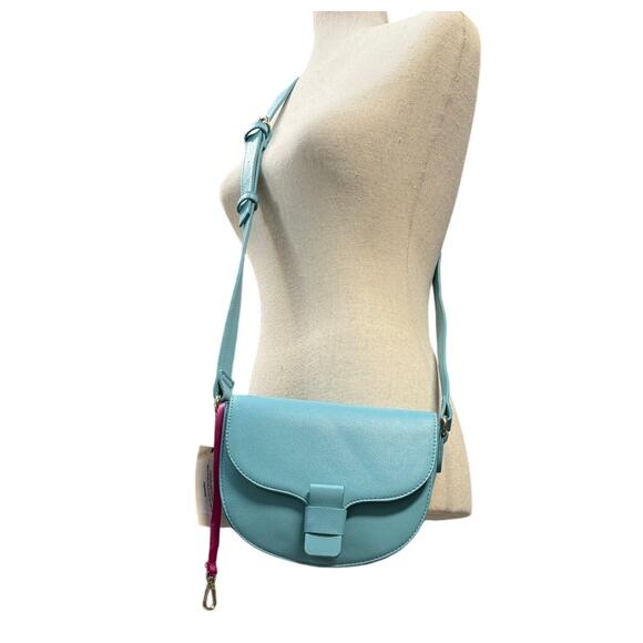ON 34th Small Curve Bottom Crossbody Bag Sea Spray Faux Leather NWT - Picture 1 of 10
